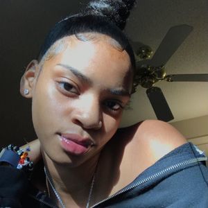 Meet your Posher, Aunyae